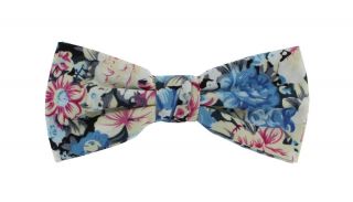 Contrast Floral Bow Tie & Light Blue Plain Pocket Square Set